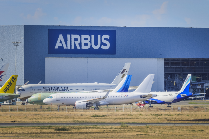 Aéroport de Toulouse Blagnac, Usine de construction et d'assemblage AIRBUS - Laurent GRANDGUILLOT/REA