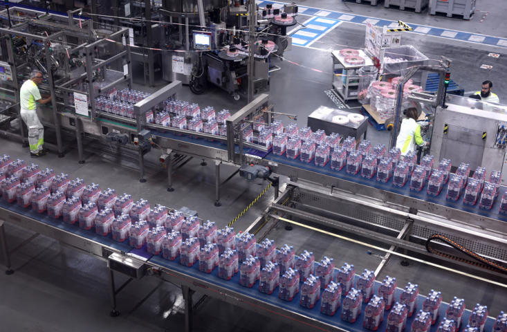 Usine en Haute-Savoie - Photo par ALEX MARTIN / AFP