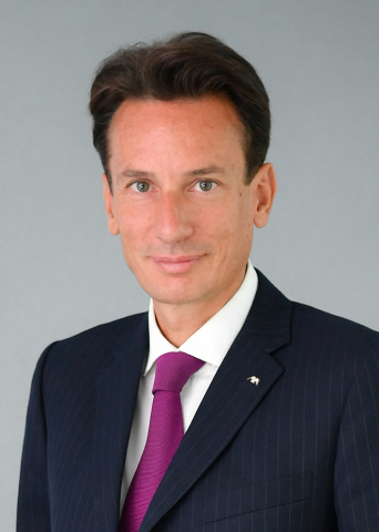Etienne Bouas-Laurent, Axa