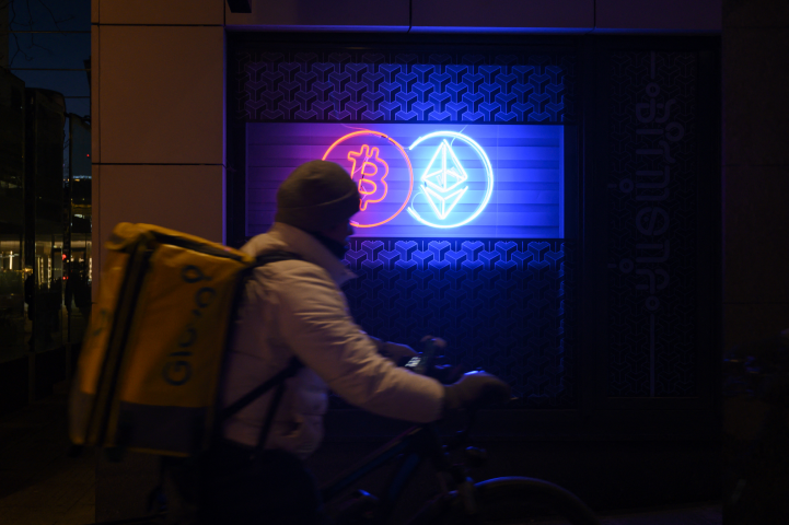 Cryptoactifs. Photo par ALEKSANDER KALKA / NURPHOTO / NURPHOTO VIA AFP