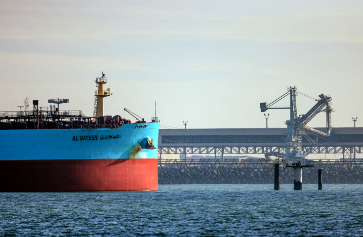 Tanker dans un port français. Laurent GRANDGUILLOT/REA