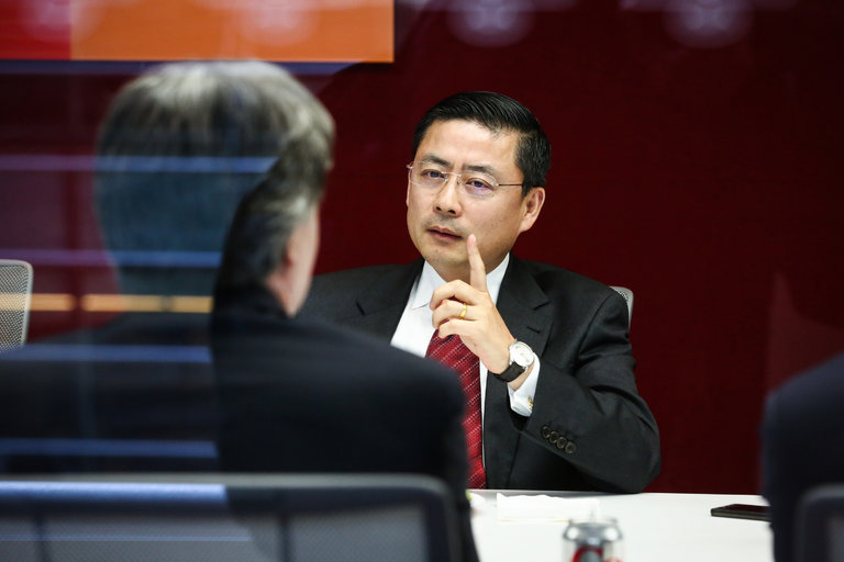 CEO de HNA